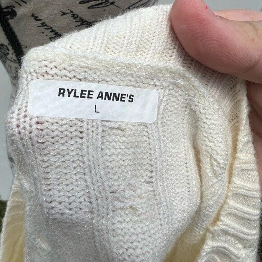 NWOT off white cable knit cropped Crewneck long sleeve sweater - Picture 4 of 12